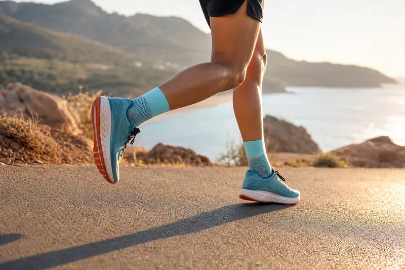 Chaussettes de running été : comment garder les pieds frais, secs et sans ampoules
