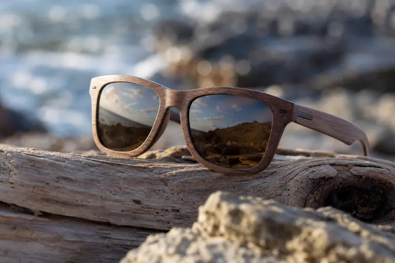 Lunettes de soleil en bois écologiques : comment bien les choisir